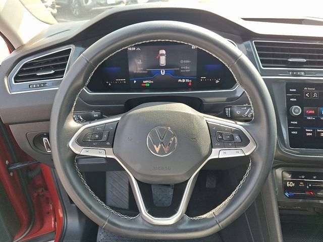 Used 2022 Volkswagen Tiguan SE AWD/4WD image 18
