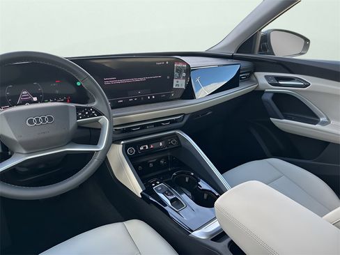New 2025 Audi Q5 Premium image 25