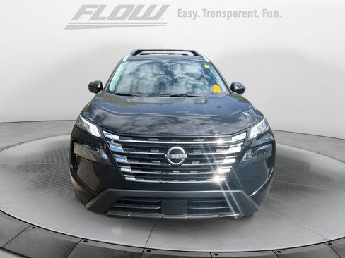 Used 2026 Nissan Rogue SV w/ SV Premium Package image 3