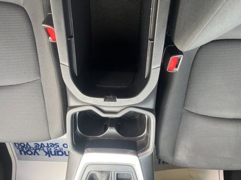 Used 2019 Toyota RAV4 LE image 21