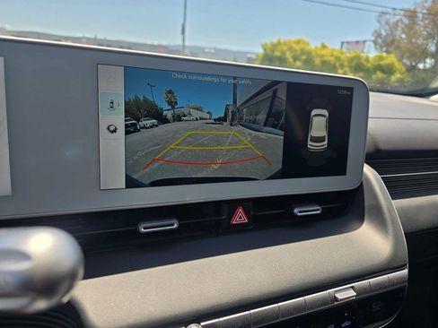 Used 2024 Hyundai Ioniq 5 SEL RWD image 30
