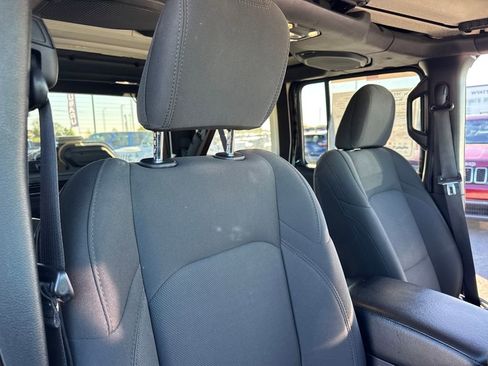 Used 2021 Jeep Wrangler Unlimited Sport image 27