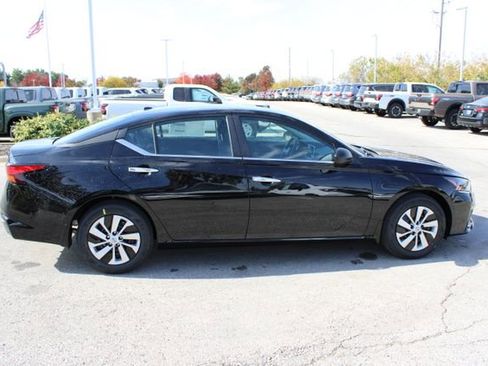 New 2025 Nissan Altima 2.5 S image 8