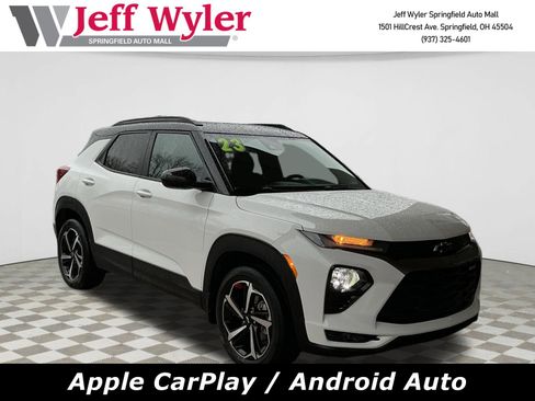 Used 2023 Chevrolet TrailBlazer RS w/ Sun and Liftgate Package image 1