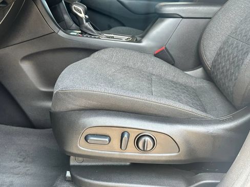 Certified 2022 Chevrolet Equinox LT FWD image 17
