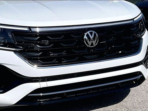 New 2026 Volkswagen Atlas SEL Premium R-Line AWD/4WD image 11