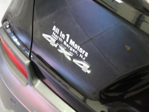 Used 2019 Jeep Cherokee Limited AWD/4WD image 34