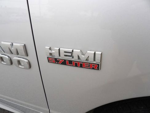 Used 2017 RAM 1500 Express image 17