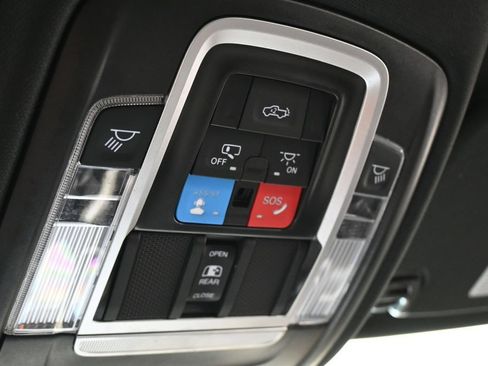 Used 2025 RAM 1500 Big Horn AWD/4WD image 24