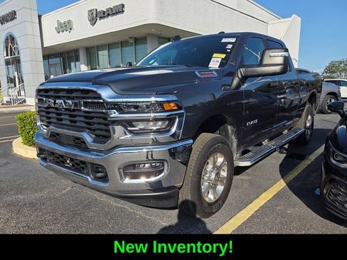 Certified 2026 RAM 2500 Big Horn AWD/4WD image 3