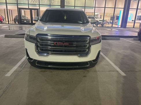 Used 2021 GMC Acadia SLE FWD image 2