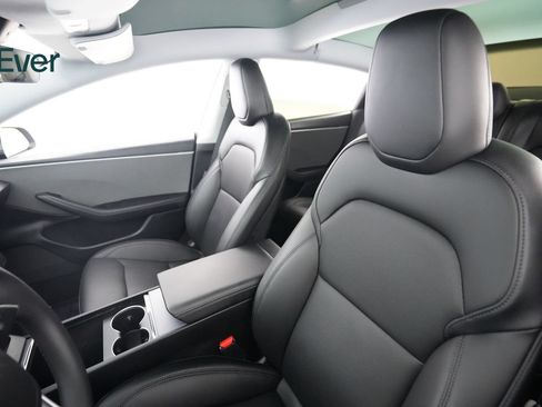 Used 2025 Tesla Model 3 RWD image 4