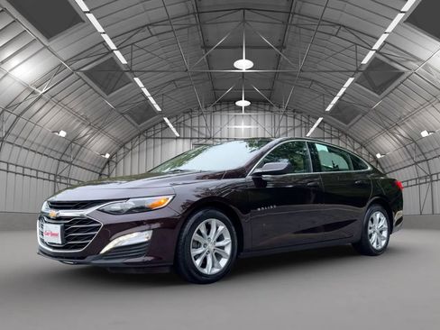 Used 2020 Chevrolet Malibu LT FWD image 3