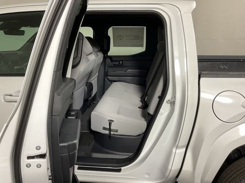 New 2026 Toyota Tacoma SR5 AWD/4WD image 32