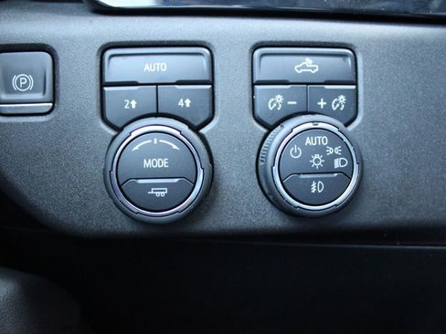 Used 2023 Chevrolet Silverado 1500 RST AWD/4WD image 21