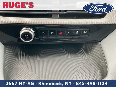 New 2026 Ford Explorer Active AWD/4WD image 23