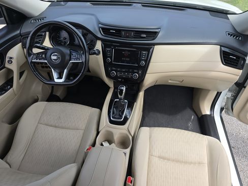 Used 2018 Nissan Rogue SV FWD image 25