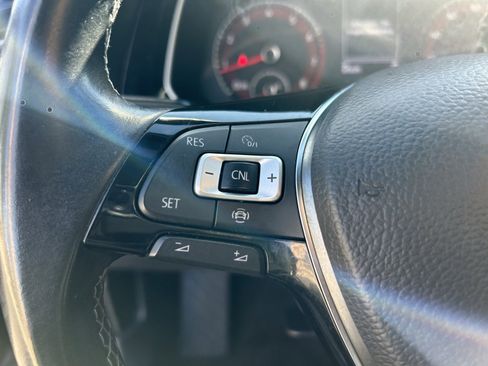 Used 2019 Volkswagen Jetta R-Line image 19