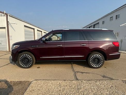 Used 2018 Lincoln Navigator L Black Label AWD/4WD image 9