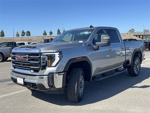 New 2026 GMC Sierra 2500 SLE w/ SLE Value Package; image 7