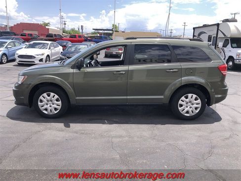 Used 2016 Dodge Journey SE w/ Flexible Seating Group FWD image 5