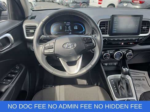 Used 2025 Hyundai Venue SEL FWD image 15