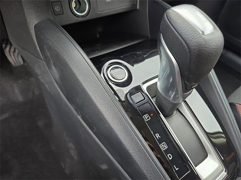 New 2025 Nissan Versa SR w/ Trunk Package image 21