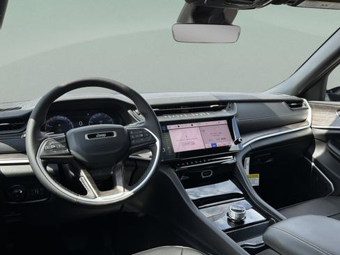 New 2026 Jeep Grand Cherokee Limited image 31