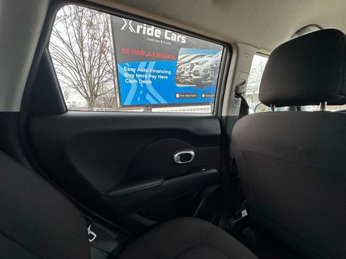 Used 2019 Kia Soul image 24