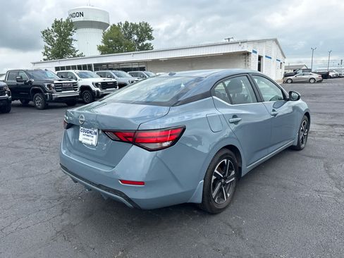 Used 2025 Nissan Sentra SV FWD image 5