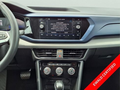 Used 2023 Volkswagen Taos SE AWD/4WD image 17