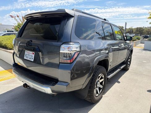Used 2021 Toyota 4Runner TRD Off-Road AWD/4WD image 5
