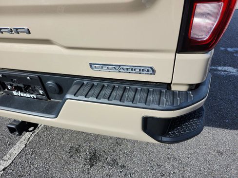 Used 2022 GMC Sierra 1500 Elevation image 4