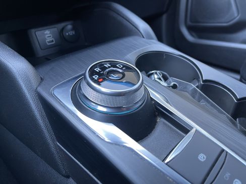 Used 2025 Ford Escape ST-Line image 29