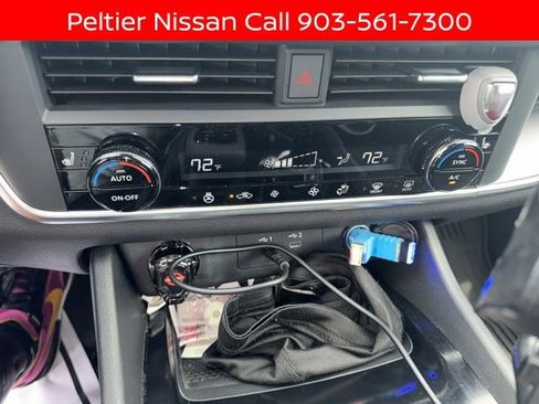 Certified 2024 Nissan Rogue SV w/ SV Premium Package FWD image 16