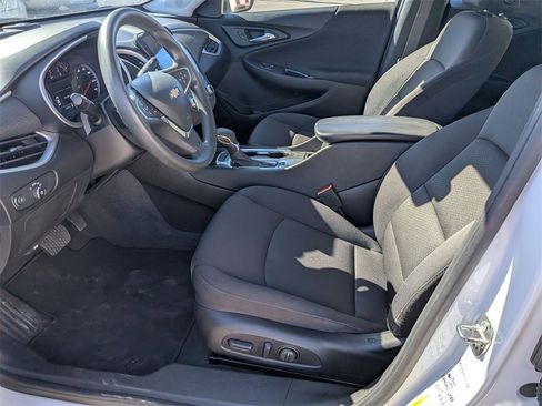 Used 2024 Chevrolet Malibu LT image 24