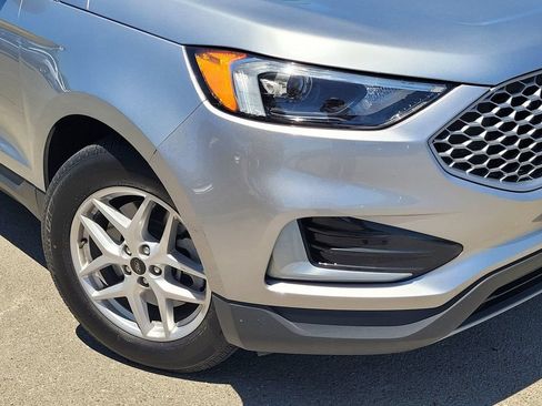 Used 2023 Ford Edge SEL AWD/4WD image 9