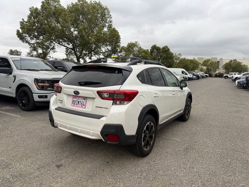 Used 2021 Subaru Crosstrek 2.0i Premium w/ Popular Package #3 AWD/4WD image 3