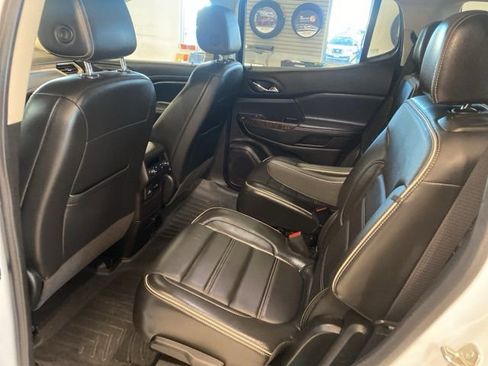 Used 2022 GMC Acadia Denali w/ Denali Technology Package image 34