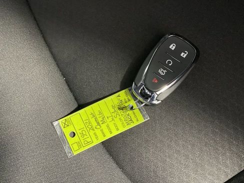 Used 2021 Chevrolet Malibu LT image 19