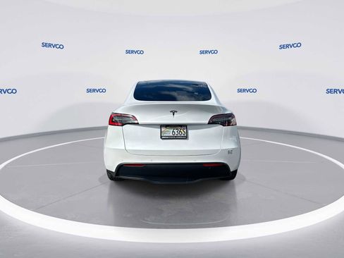Used 2021 Tesla Model Y 2WD image 7