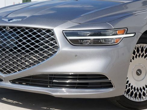 Used 2020 Genesis G90 3.3T Premium RWD image 17