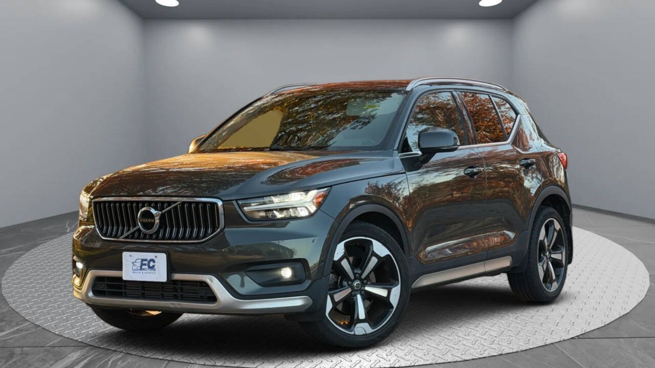 Used 2019 Volvo XC40 T5 Inscription AWD/4WD image 1