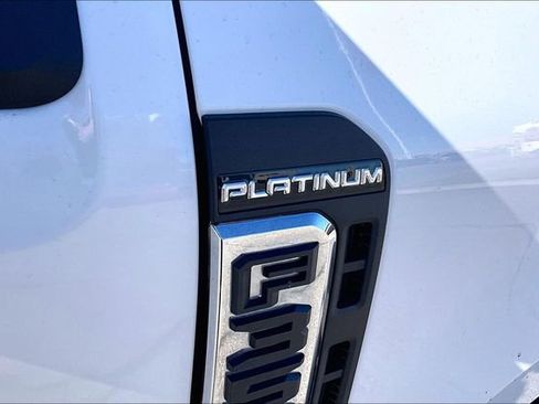 Certified 2024 Ford F350 Platinum w/ FX4 Off-Road Package image 31