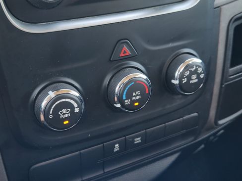 Used 2018 RAM 1500 Express RWD image 18