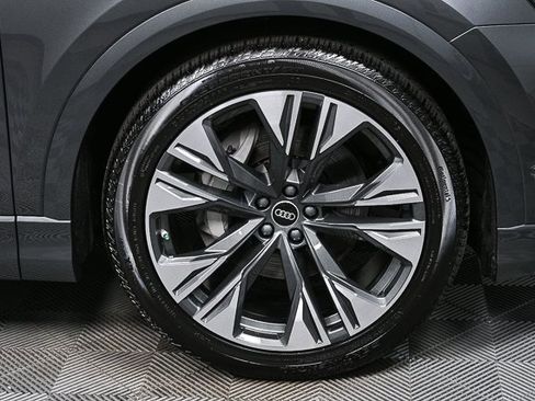 New 2025 Audi Q8 Premium Plus image 39