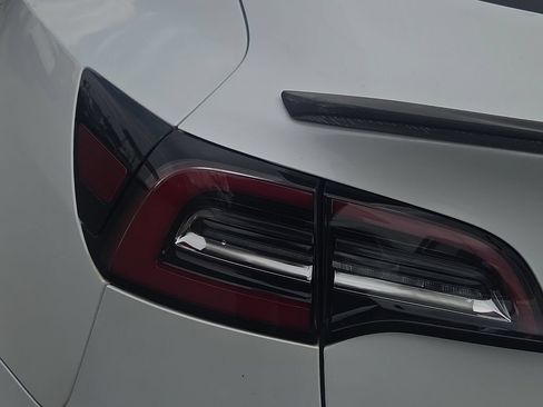 Used 2020 Tesla Model 3 Long Range AWD/4WD image 9