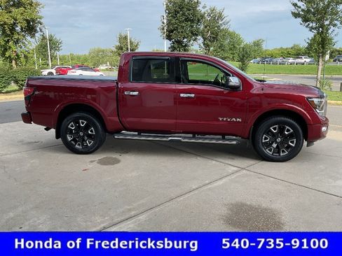 Used 2021 Nissan Titan Platinum Reserve w/ Moonroof Package AWD/4WD image 6