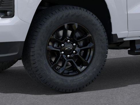 New 2026 Chevrolet Colorado Z71 w/ Midnight Edition AWD/4WD image 9