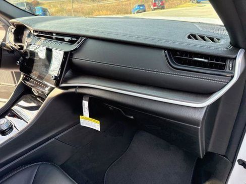 New 2026 Jeep Grand Cherokee Limited Reserve image 35